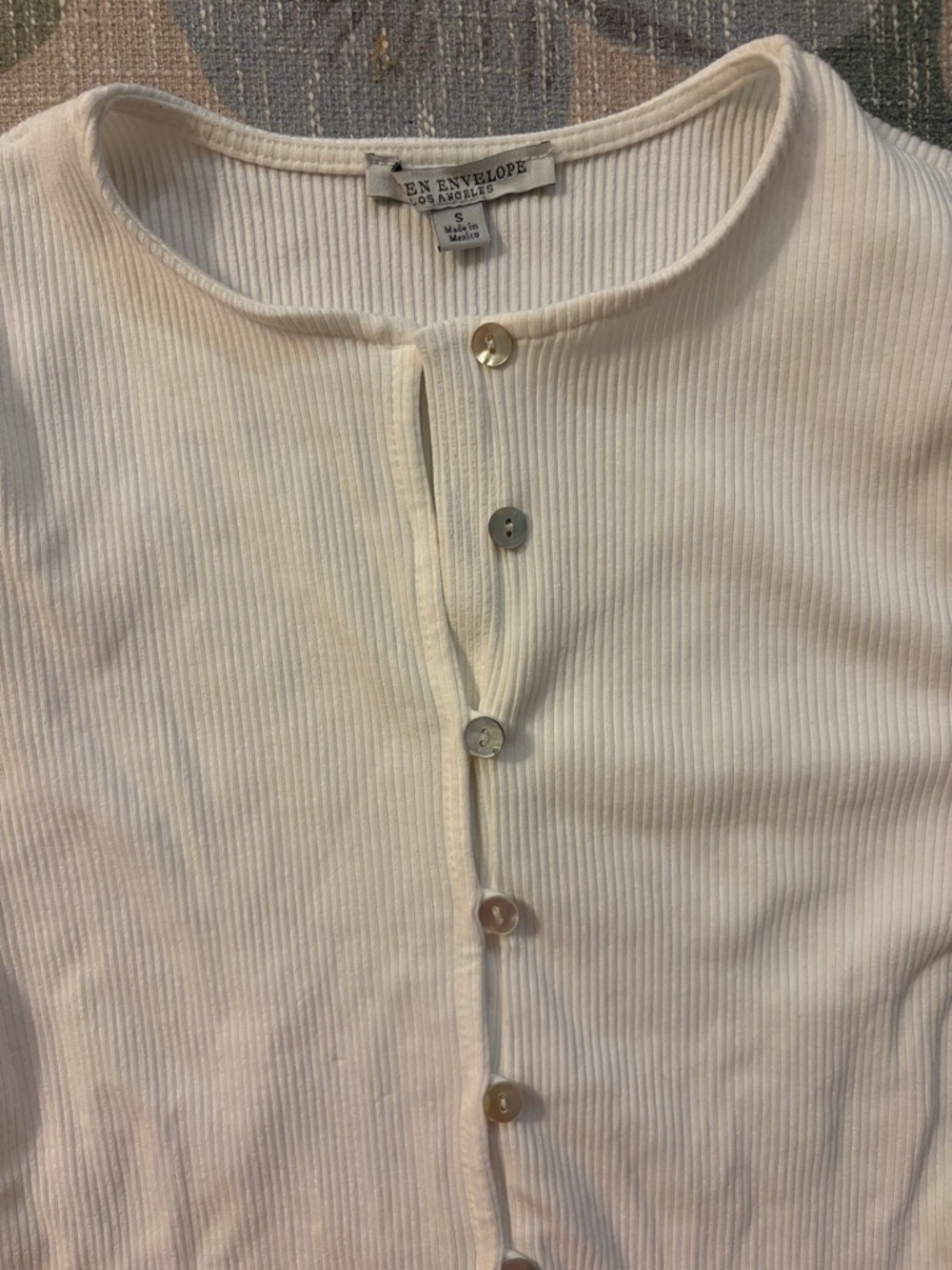White Ribbed Button-Front Long-Sleeve Top - Picture 2 of 3